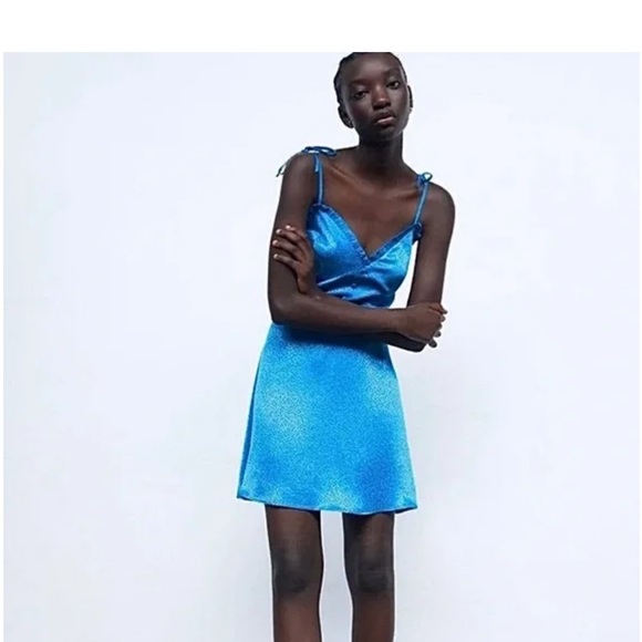 Blue Zara satin effect dress - Picture 11 of 12